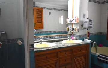 Property slide 10