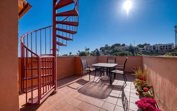 Property slide 10