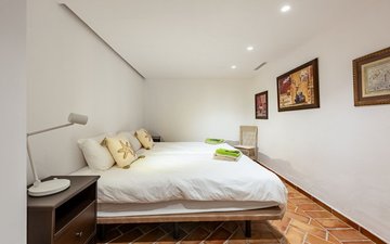 Property slide 22