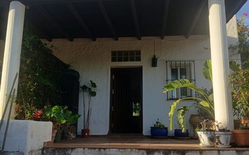 Property slide 32