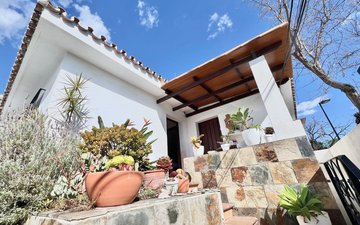 Property slide 19