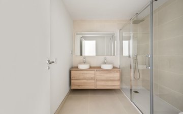 Property slide 18