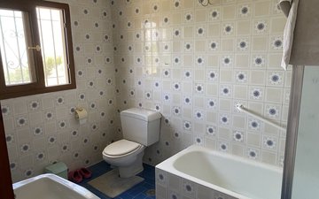 Property slide 16