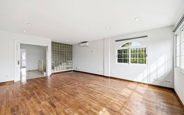 Property slide 4