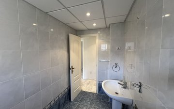 Property slide 27