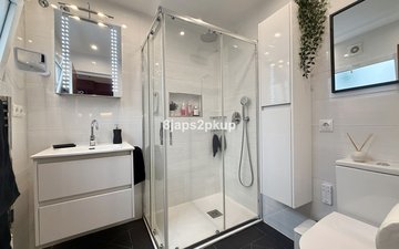 Property slide 16