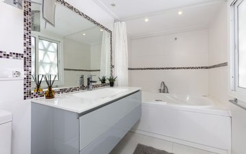 Property slide 22