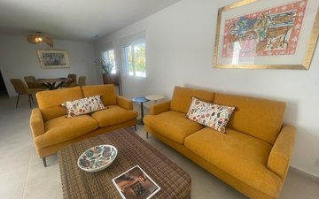 Property slide 32