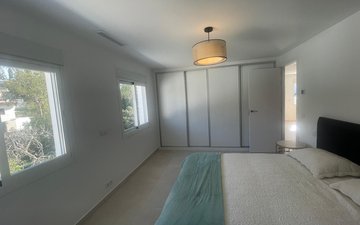 Property slide 44