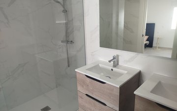 Property slide 48