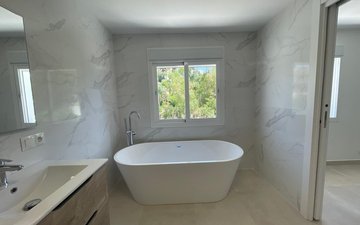 Property slide 50