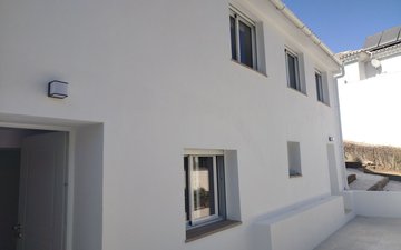 Property slide 75
