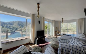 Property slide 17