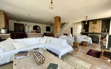 Property slide 21