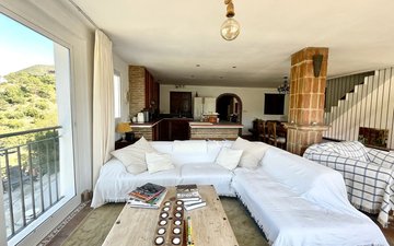 Property slide 22