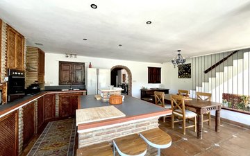 Property slide 24