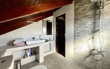 Property slide 33