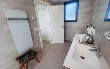 Property slide 46