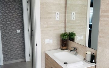 Property slide 62