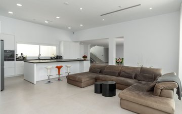 Property slide 4