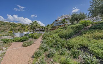 Property slide 21