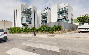 Property slide 22