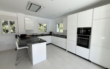 Property slide 7