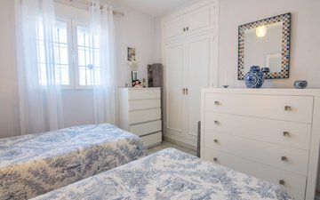 Property slide 16
