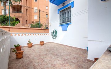Property slide 21