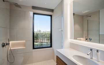 Property slide 21