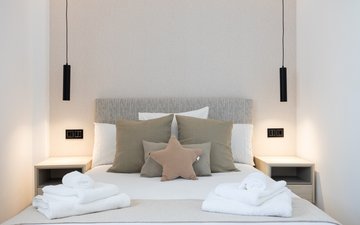 Property slide 20