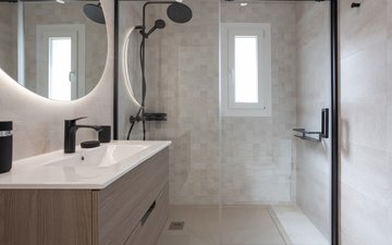 Property slide 24