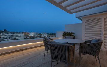 Property slide 48