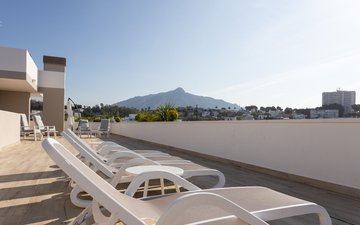 Property slide 52