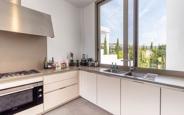 Property slide 24