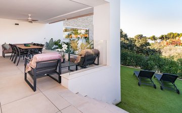 Property slide 48