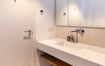 Property slide 60