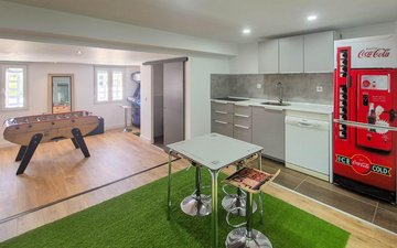 Property slide 44