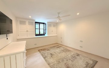 Property slide 30