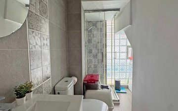 Property slide 14