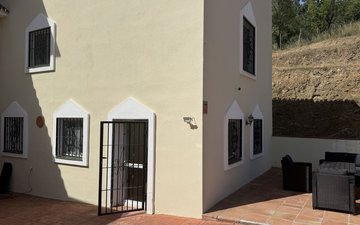 Property slide 16