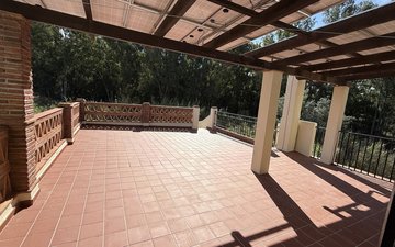 Property slide 21