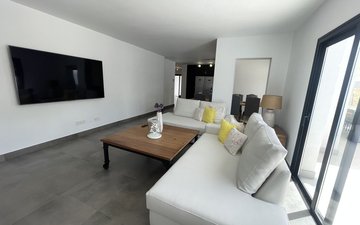 Property slide 10