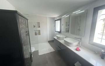 Property slide 28