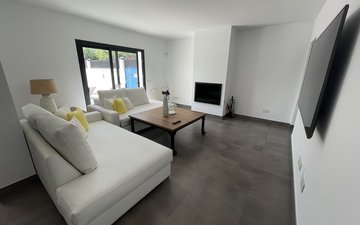 Property slide 9