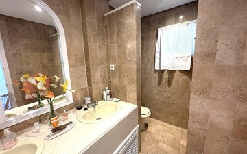 Property slide 27