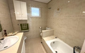 Property slide 36