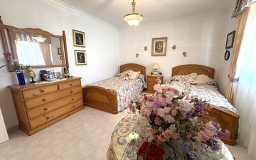 Property slide 44