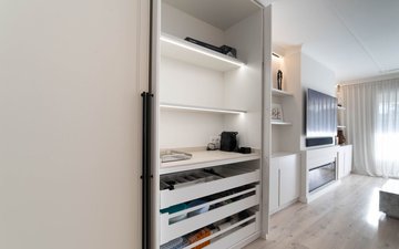 Property slide 10