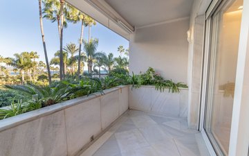 Property slide 18